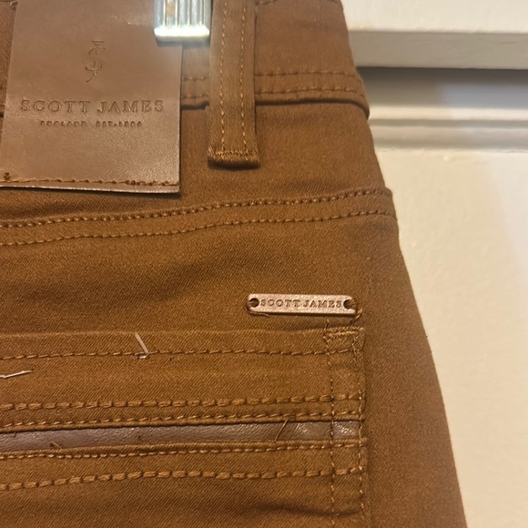 Slim Fit Brown Jeans with Earthy Tone - Picture 5 of 7